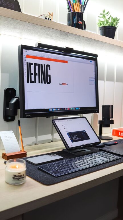 Tips for Organising a Clutter-Free Workspace to Boost Productivity and Creativity
